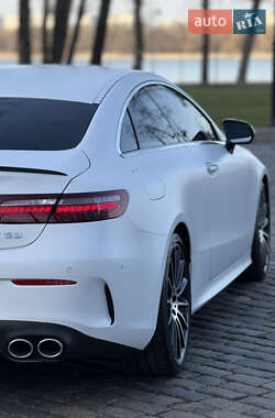 Купе Mercedes-Benz E-Class 2023 в 
