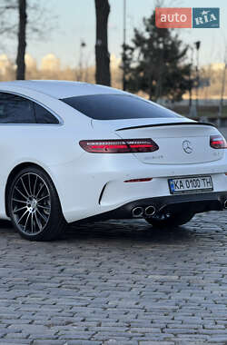 Купе Mercedes-Benz E-Class 2023 в 