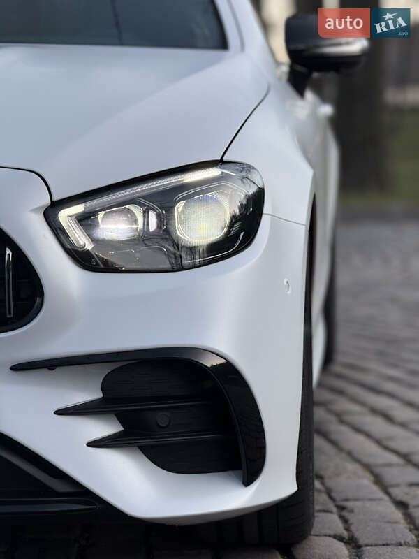 Купе Mercedes-Benz E-Class 2023 в Киеве