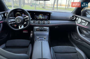 Купе Mercedes-Benz E-Class 2023 в 