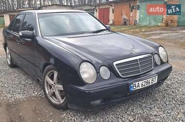 Седан Mercedes-Benz E-Class 2001 в 
