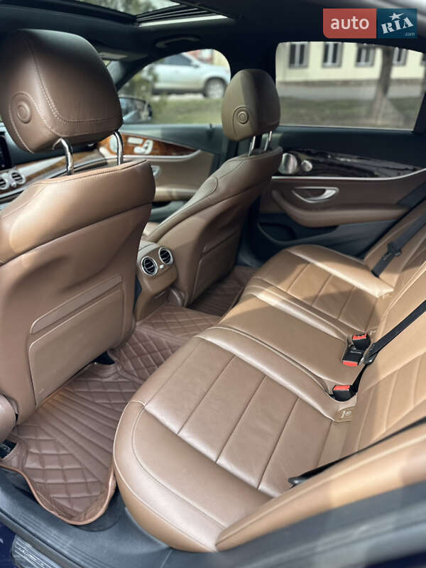 Седан Mercedes-Benz E-Class 2017 в Харкові