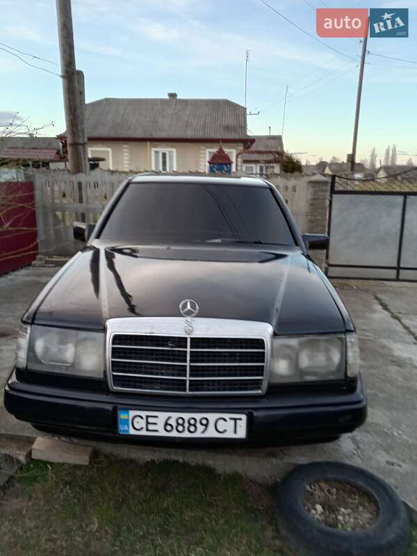 Седан Mercedes-Benz E-Class 1989 в Вашковцах