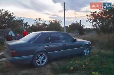 Седан Mercedes-Benz E-Class 1995 в Кам'янець-Подільському