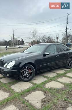 Седан Mercedes-Benz E-Class 2003 в Кривому Розі