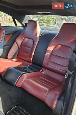 Купе Mercedes-Benz E-Class 2011 в 