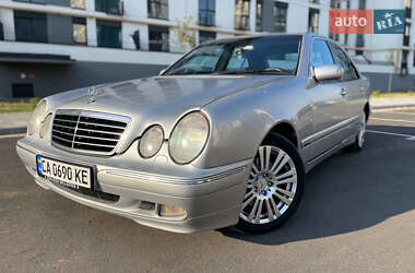 Седан Mercedes-Benz E-Class 2000 в Черкасах