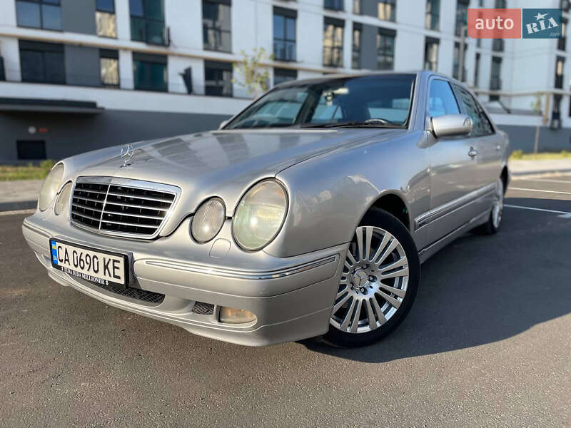 Mercedes-Benz E-Class 2000
