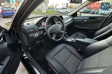 Седан Mercedes-Benz E-Class 2010 в 