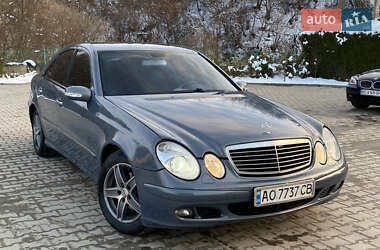 Седан Mercedes-Benz E-Class 2003 в Турке