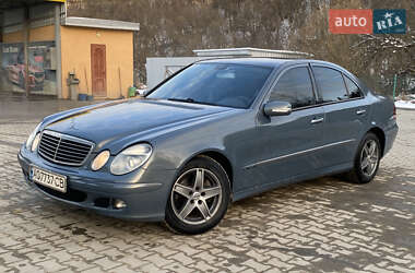 Седан Mercedes-Benz E-Class 2003 в Турке