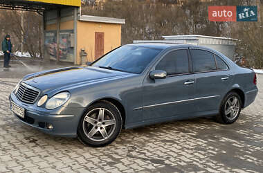 Седан Mercedes-Benz E-Class 2003 в Турке