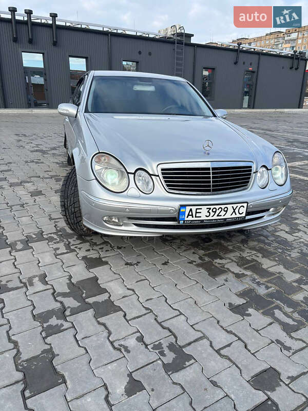 Mercedes-Benz E-Class 2003