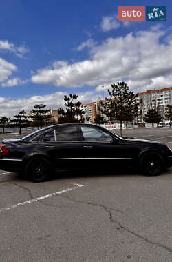 Седан Mercedes-Benz E-Class 2003 в 
