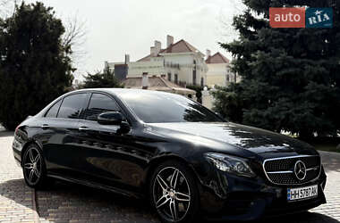 Седан Mercedes-Benz E-Class 2016 в 