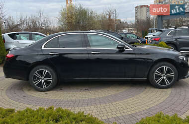 Седан Mercedes-Benz E-Class 2022 в 