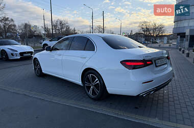 Седан Mercedes-Benz E-Class 2021 в 