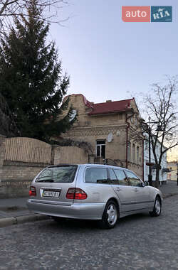 Універсал Mercedes-Benz E-Class 2000 в Луцьку