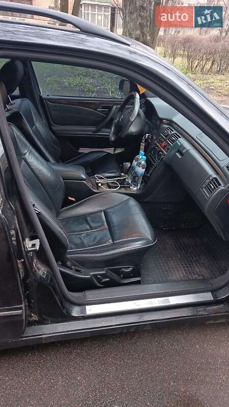 Универсал Mercedes-Benz E-Class 2000 в Киеве