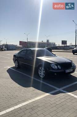Седан Mercedes-Benz E-Class 2003 в  фото 8 Седан Mercedes-Benz E-Class 2003 в
