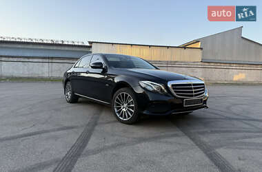 Седан Mercedes-Benz E-Class 2016 в 