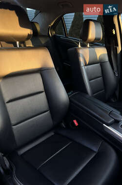 Седан Mercedes-Benz E-Class 2014 в 