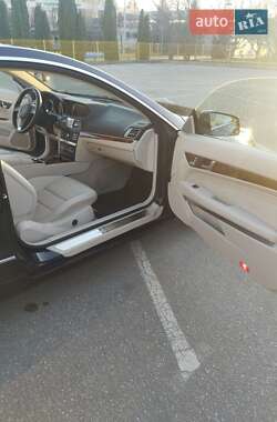 Купе Mercedes-Benz E-Class 2016 в 