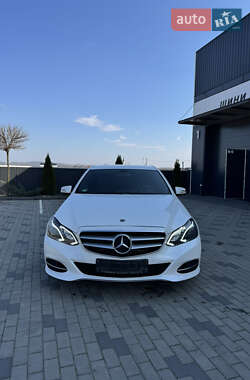 Седан Mercedes-Benz E-Class 2014 в Ужгороде