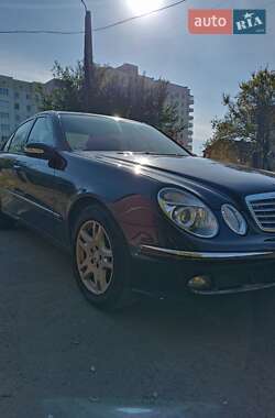 Седан Mercedes-Benz E-Class 2005 в 