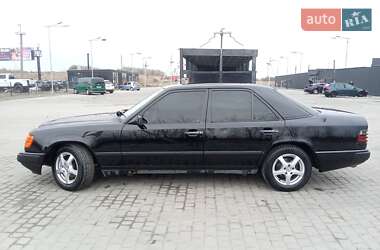 Седан Mercedes-Benz E-Class 1989 в 
