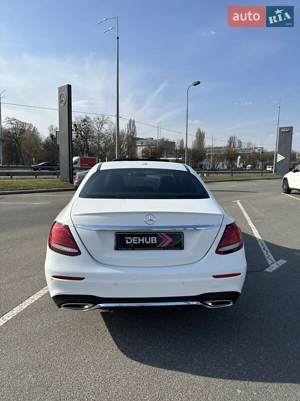 Седан Mercedes-Benz E-Class 2017 в Києві