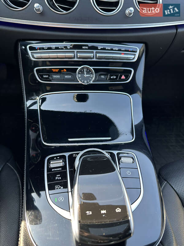 Седан Mercedes-Benz E-Class 2017 в Києві