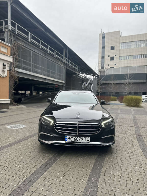 Седан Mercedes-Benz E-Class 2020 в Киеве