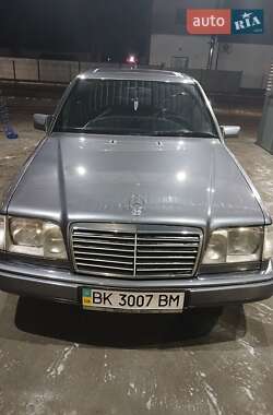Седан Mercedes-Benz E-Class 1995 в 