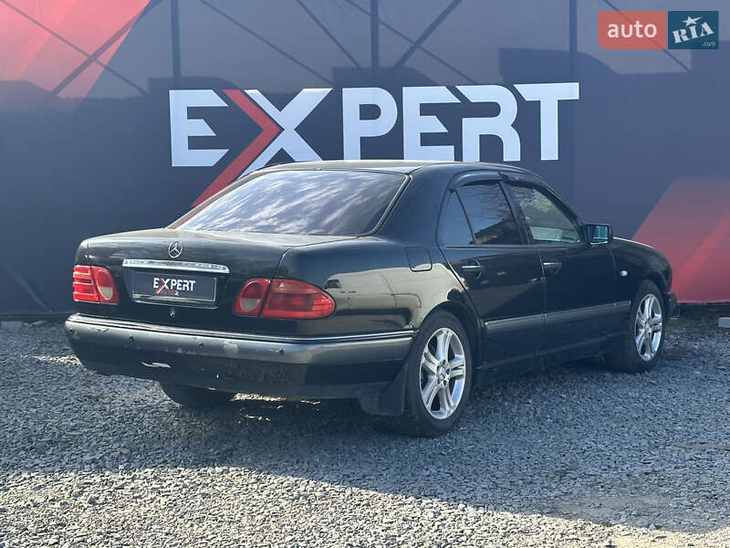 Седан Mercedes-Benz E-Class 1997 в Львові