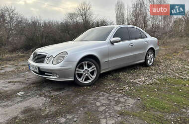 Седан Mercedes-Benz E-Class 2004 в 