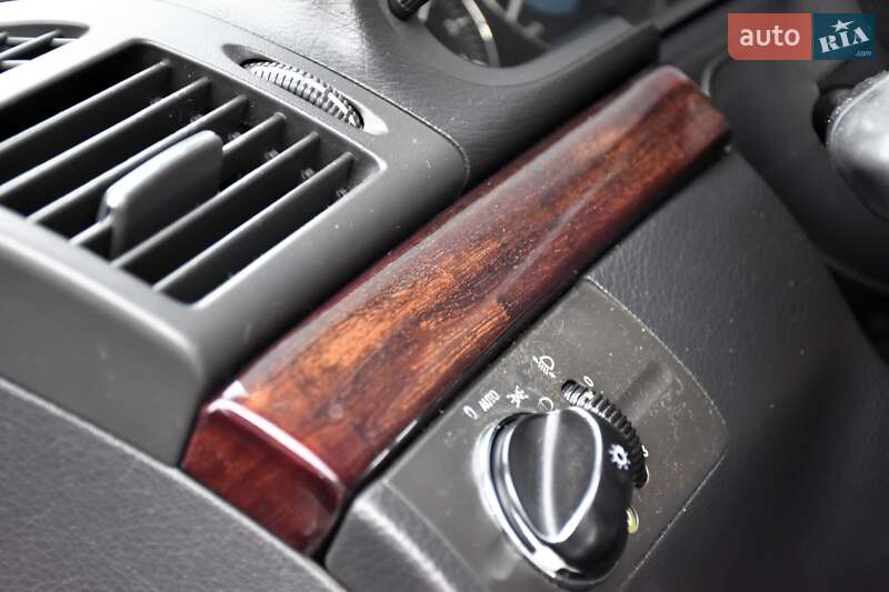 Седан Mercedes-Benz E-Class 2004 в Дрогобыче