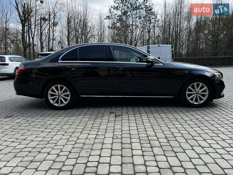 Седан Mercedes-Benz E-Class 2017 в Киеве