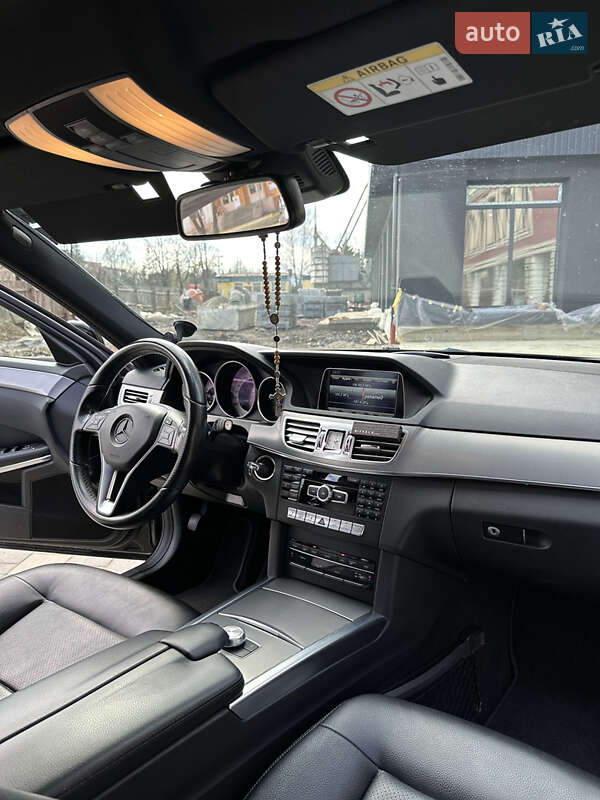 Седан Mercedes-Benz E-Class 2013 в Долине