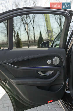 Седан Mercedes-Benz E-Class 2021 в 