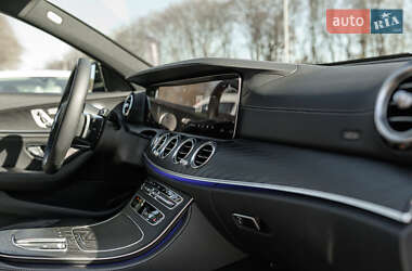 Седан Mercedes-Benz E-Class 2021 в 