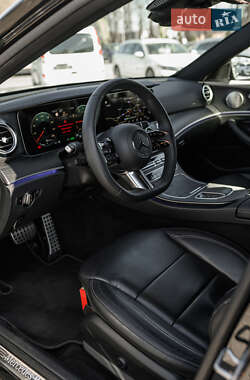 Седан Mercedes-Benz E-Class 2021 в 