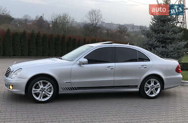 Седан Mercedes-Benz E-Class 2008 в 