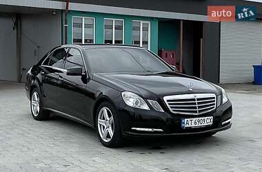Седан Mercedes-Benz E-Class 2012 в 