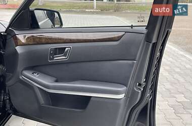 Седан Mercedes-Benz E-Class 2012 в 