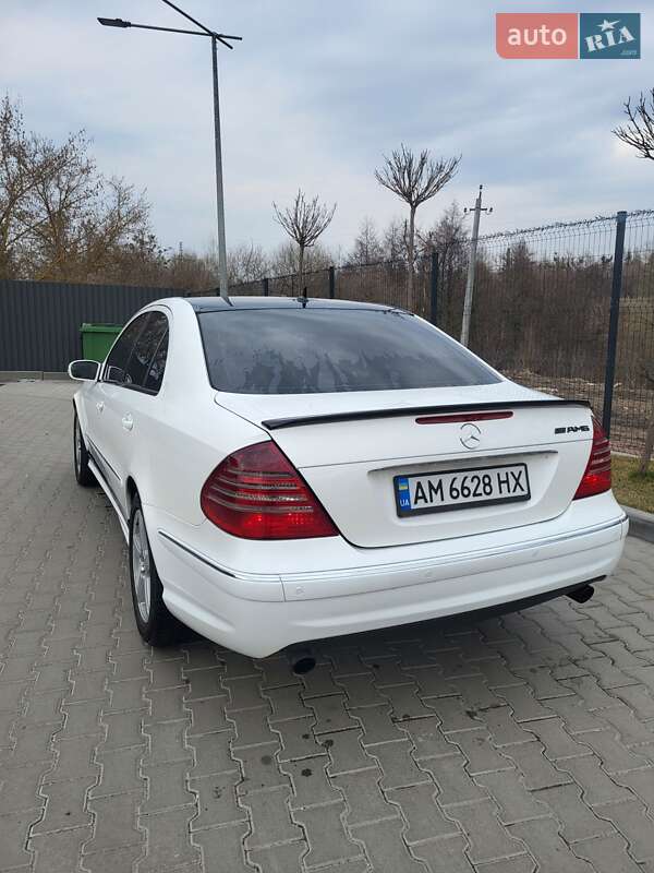 Седан Mercedes-Benz E-Class 2002 в Житомирі
