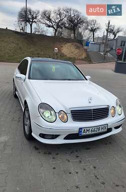 Седан Mercedes-Benz E-Class 2002 в 