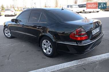 Седан Mercedes-Benz E-Class 2004 в 