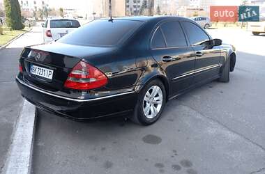 Седан Mercedes-Benz E-Class 2004 в 
