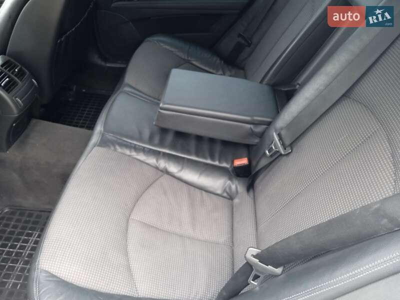 Седан Mercedes-Benz E-Class 2004 в Гайсину